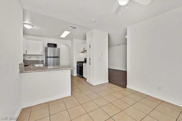 2200 South Fort Apache Road 2142, Las Vegas, NV 89117