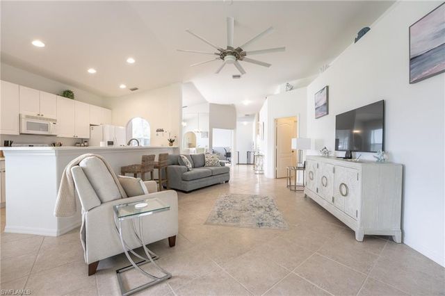 1937 Crestview WAY 171, Naples, FL 34119
