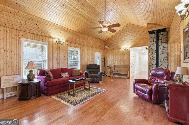 498 Deer Track Road, Cornelia, GA 30531