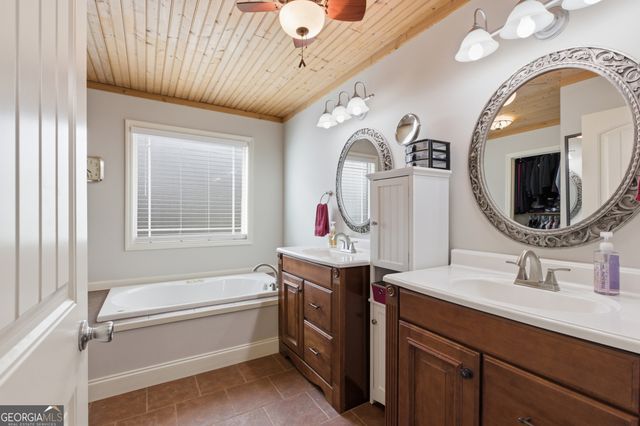 498 Deer Track Road, Cornelia, GA 30531