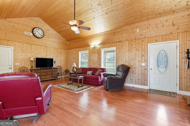 498 Deer Track Road, Cornelia, GA 30531