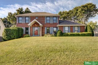 1007 Hogan Drive, Papillion, NE 68046