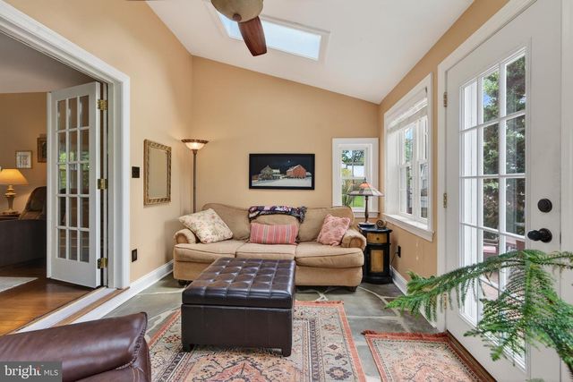 368 CONCORD RD, Glen Mills, PA 19342