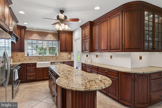 368 CONCORD RD, Glen Mills, PA 19342