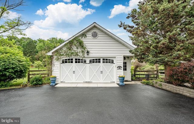 368 CONCORD RD, Glen Mills, PA 19342