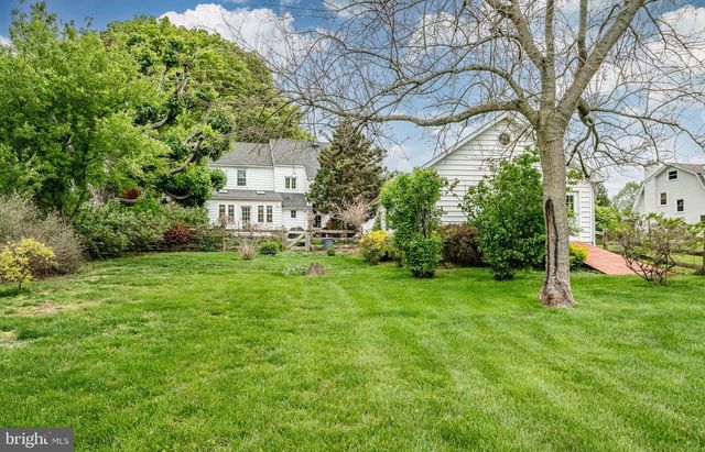 368 CONCORD RD, Glen Mills, PA 19342