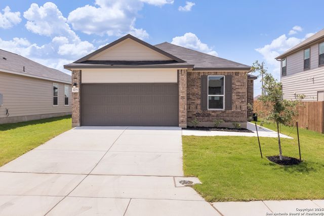 405 Panther Way, Seguin, TX 78155