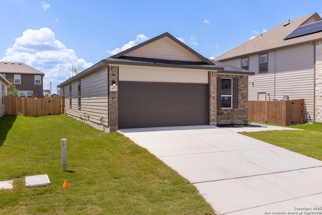 405 Panther Way, Seguin, TX 78155