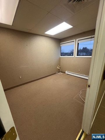 120 County Road 201, Tenafly, NJ 07670