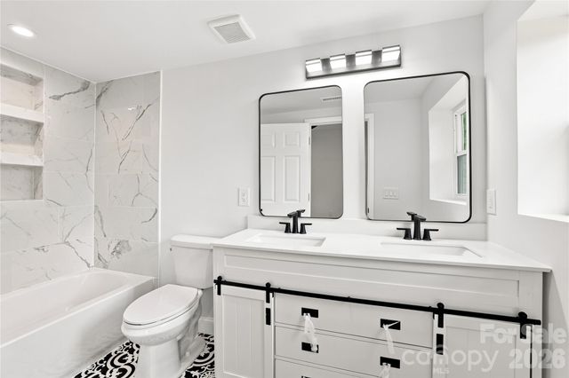 405 E Gay Street, Lancaster, SC 29720