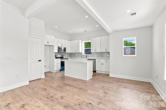 405 E Gay Street, Lancaster, SC 29720