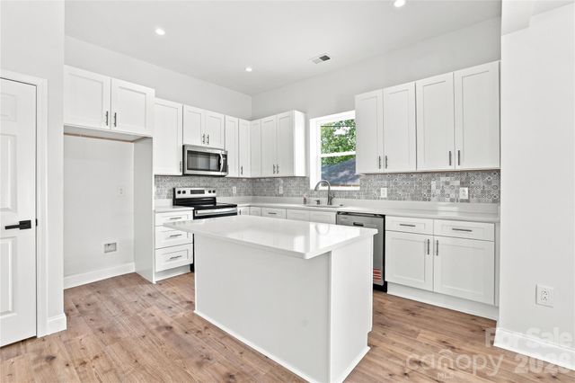 405 E Gay Street, Lancaster, SC 29720