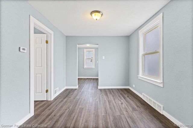 8227 Saint Marys Street, Detroit, MI 48228