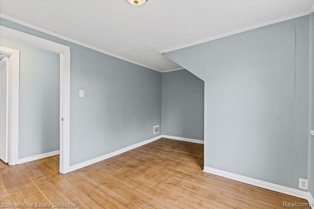 8227 Saint Marys Street, Detroit, MI 48228