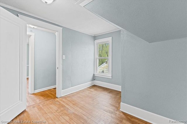 8227 Saint Marys Street, Detroit, MI 48228