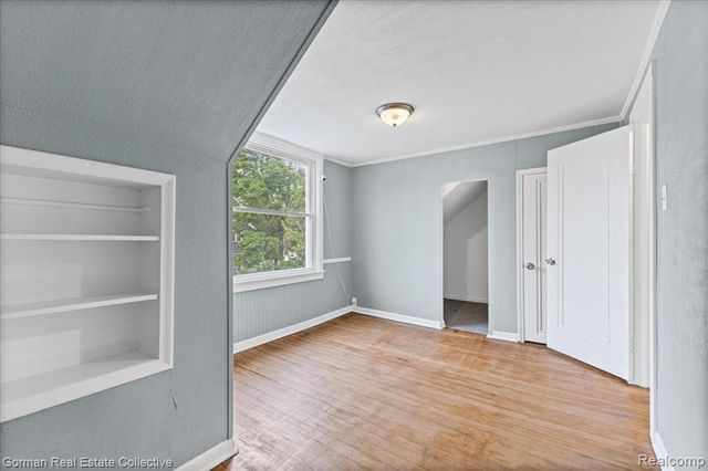 8227 Saint Marys Street, Detroit, MI 48228