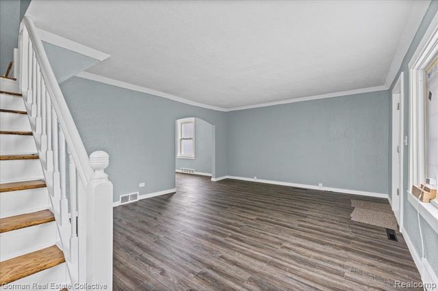 8227 Saint Marys Street, Detroit, MI 48228