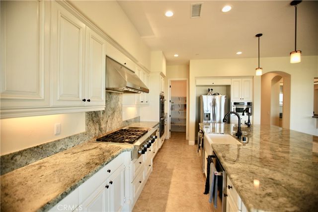 41907 Arbor Glen Dr., Temecula, CA 92592