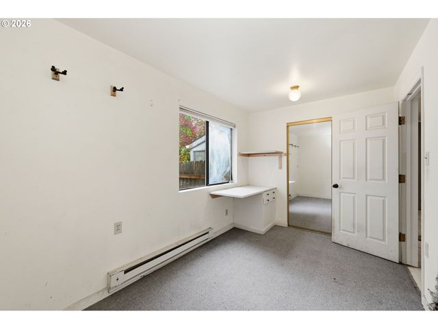 2580 PIONEER Pike, Eugene, OR 97401