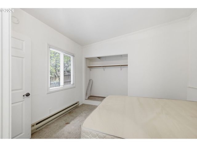 2580 PIONEER Pike, Eugene, OR 97401