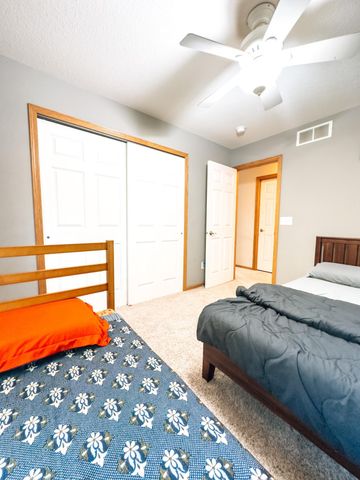 5080 Yuma Lane N, Plymouth, MN 55446