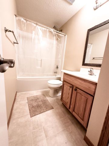 5080 Yuma Lane N, Plymouth, MN 55446