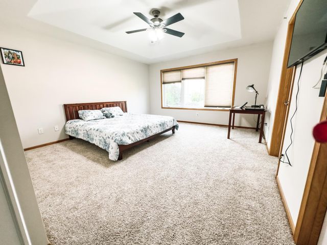 5080 Yuma Lane N, Plymouth, MN 55446