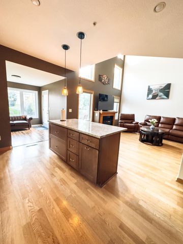 5080 Yuma Lane N, Plymouth, MN 55446