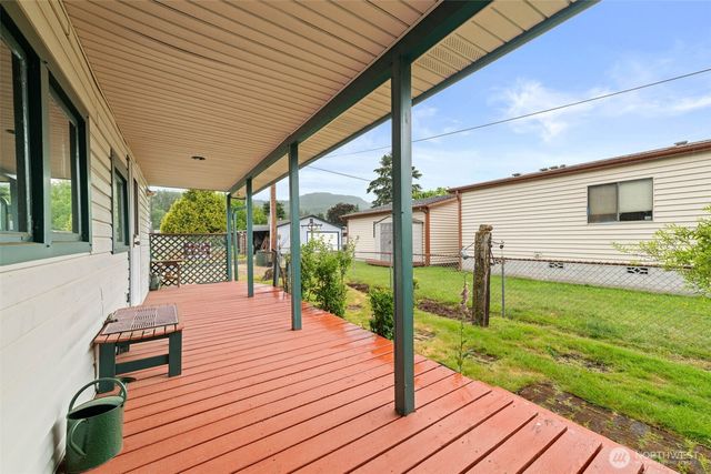 506 Taylor Street, Ryderwood, WA 98581