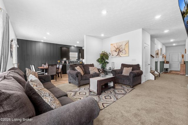 17019 Meander Way, Louisville, KY 40245