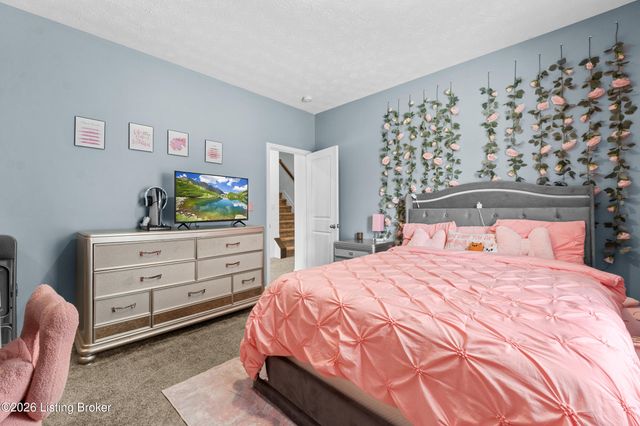 17019 Meander Way, Louisville, KY 40245