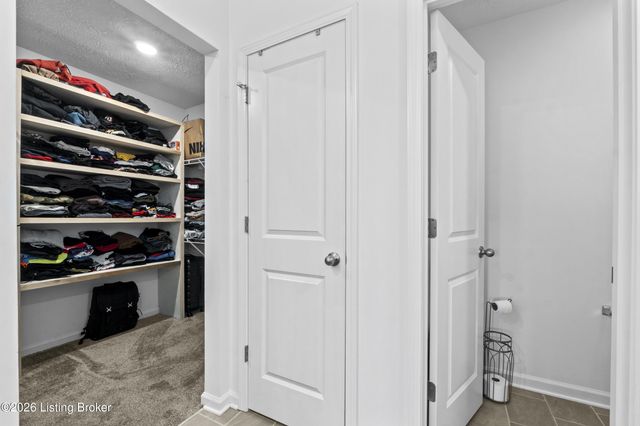 17019 Meander Way, Louisville, KY 40245