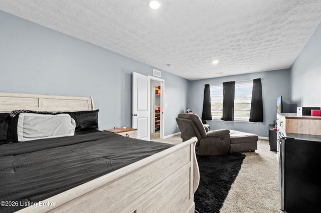 17019 Meander Way, Louisville, KY 40245