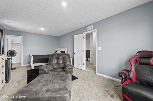 17019 Meander Way, Louisville, KY 40245