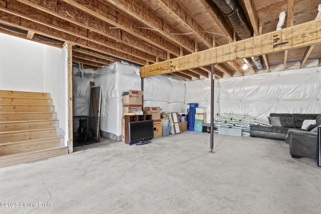 17019 Meander Way, Louisville, KY 40245