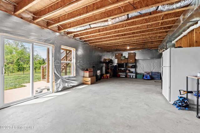 17019 Meander Way, Louisville, KY 40245