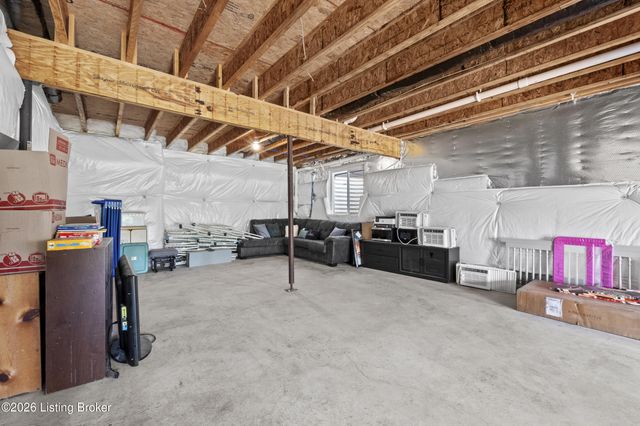 17019 Meander Way, Louisville, KY 40245