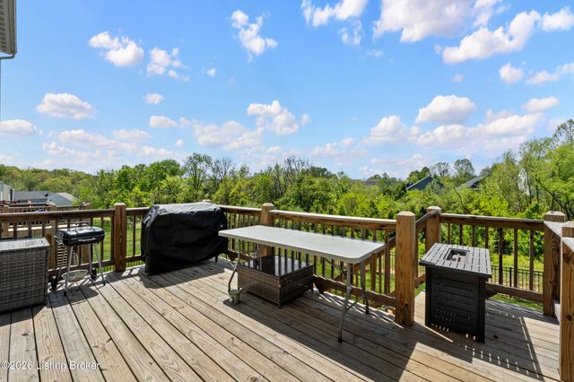 17019 Meander Way, Louisville, KY 40245