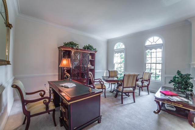 1026 26TH ST S, Arlington, VA 22202