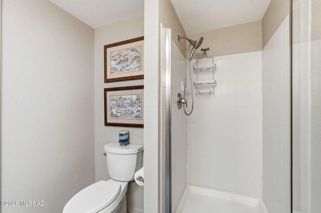 1566 N Paseo La Tinaja, Green Valley, AZ 85614