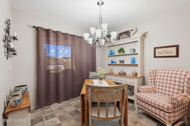 1566 N Paseo La Tinaja, Green Valley, AZ 85614