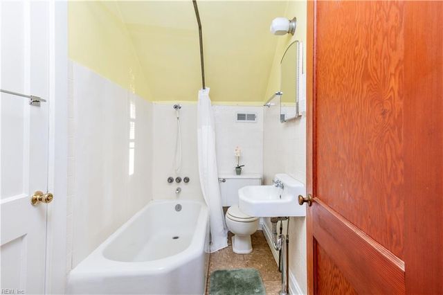 1320 Wilroy RD, Suffolk, VA 23434