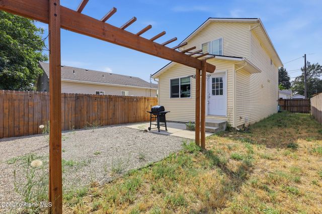 2608 N 11th ST, Coeur D'alene, ID 83815