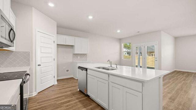 306 Friendship Oak Way, Hampton, GA 30228