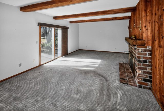 13755 W Crawford DRIVE, New Berlin, WI 53151