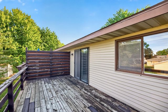 9091 207th Street W, Lakeville, MN 55044