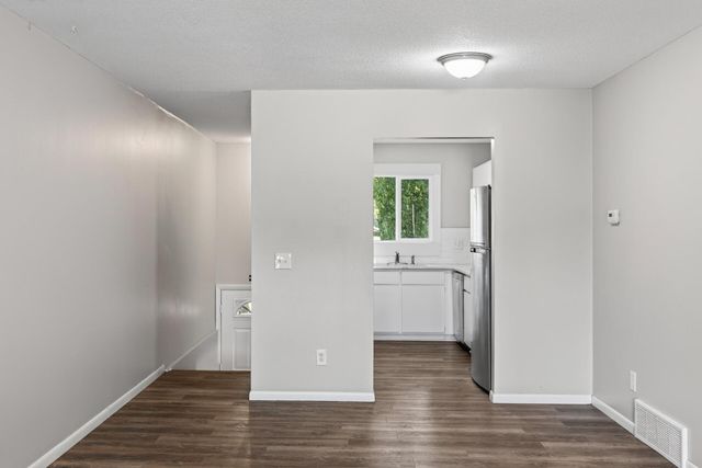 9091 207th Street W, Lakeville, MN 55044