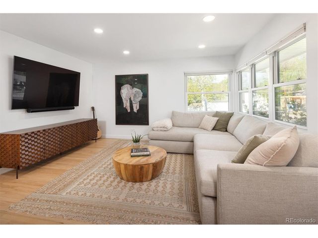 1210 E Amherst Ave, Englewood, CO 80113