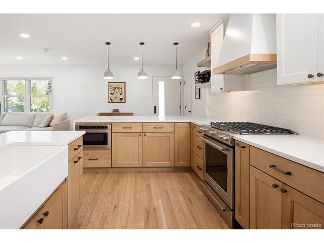 1210 E Amherst Ave, Englewood, CO 80113