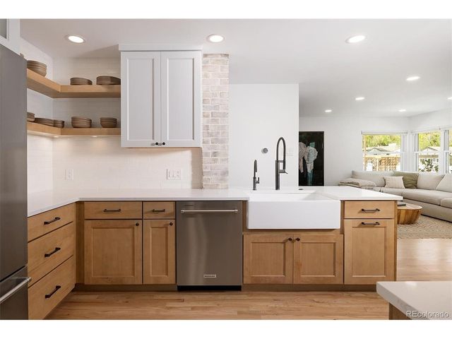 1210 E Amherst Ave, Englewood, CO 80113